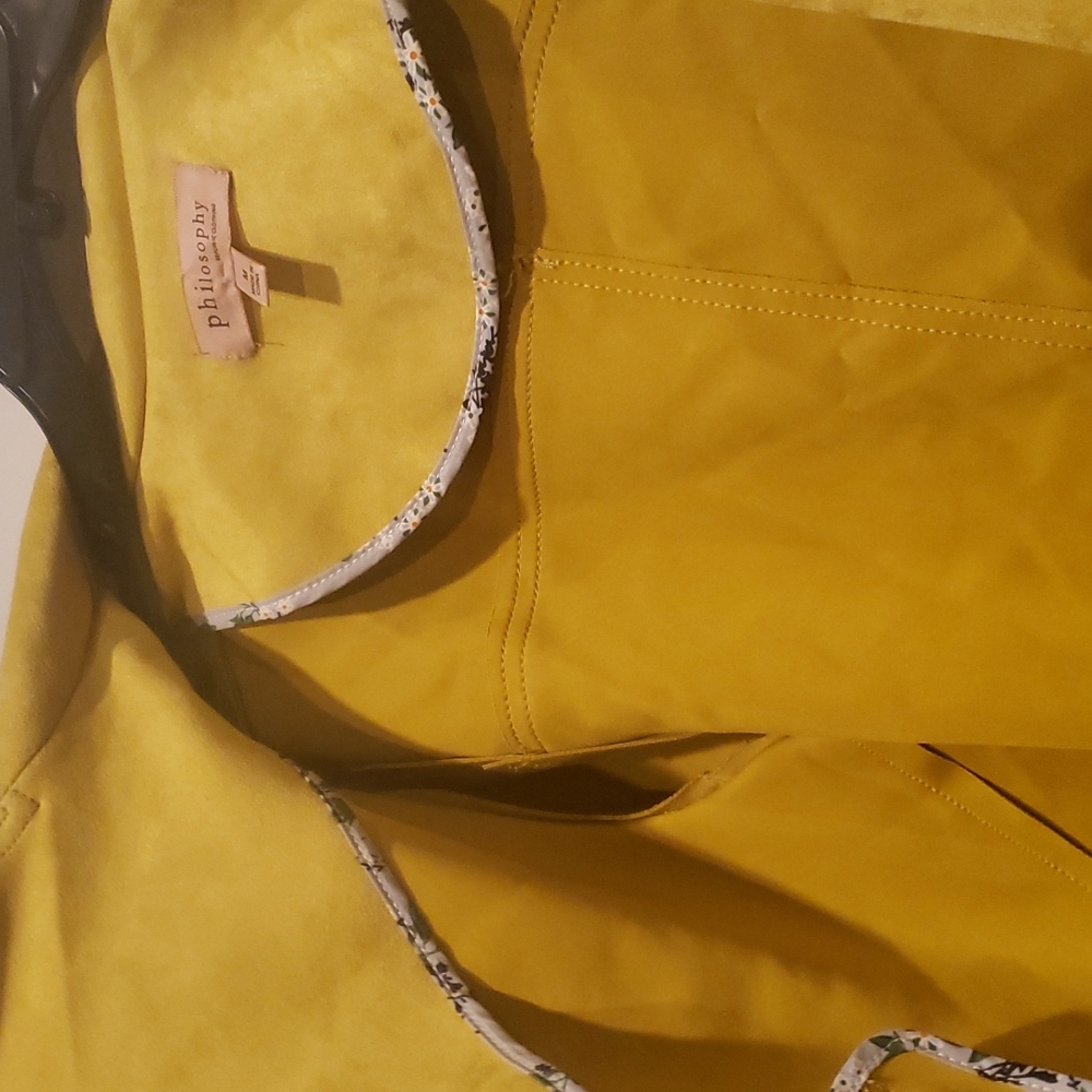 Yellow Jacket - Picture 3 of 3